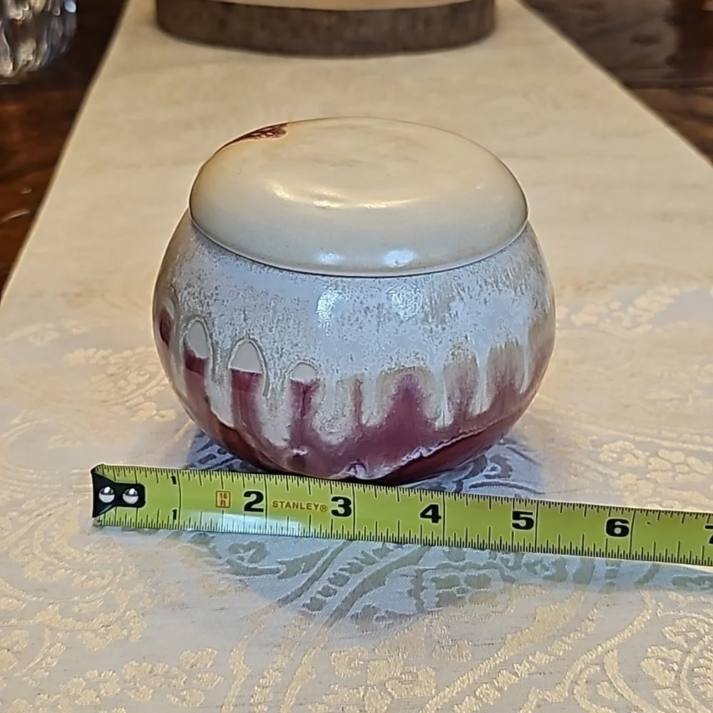 Pine Eddy Ceramic Handmade Burgundy & Cream Butter Crock/Bell
